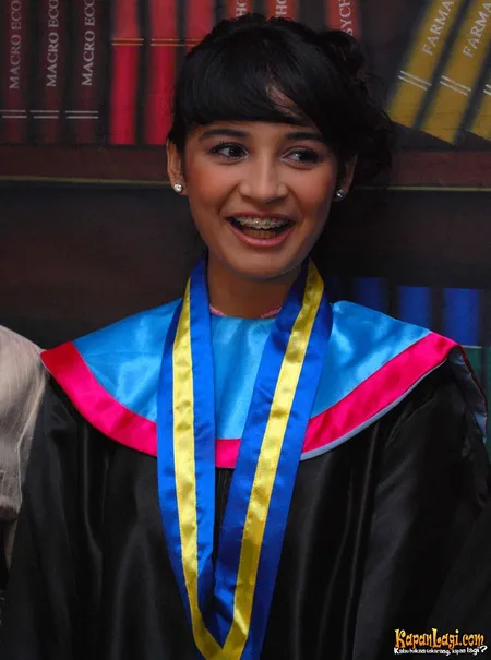Foto Shireen Sungkar