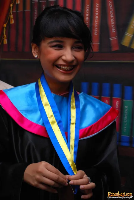 Foto Shireen Sungkar