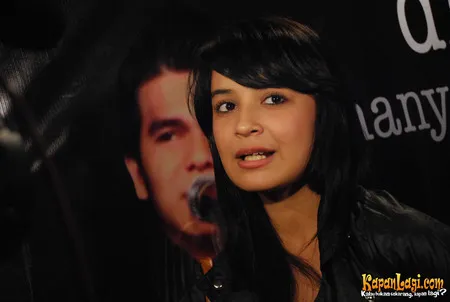 Foto Shireen Sungkar