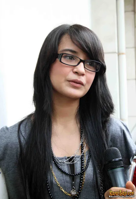 Foto Shireen Sungkar