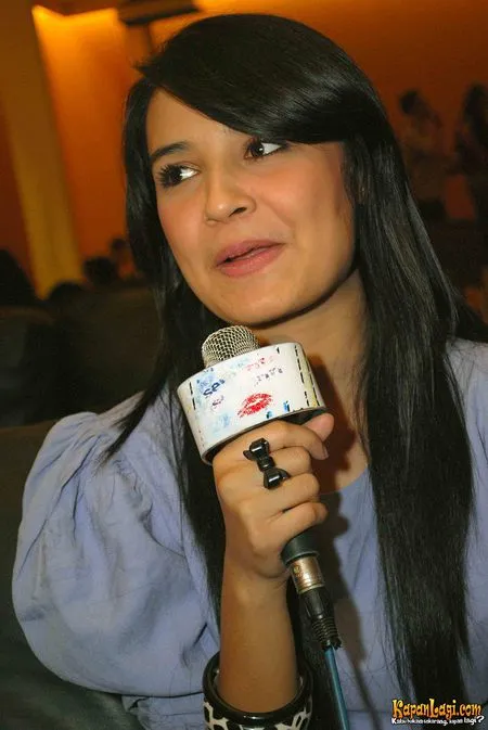 Foto Shireen Sungkar