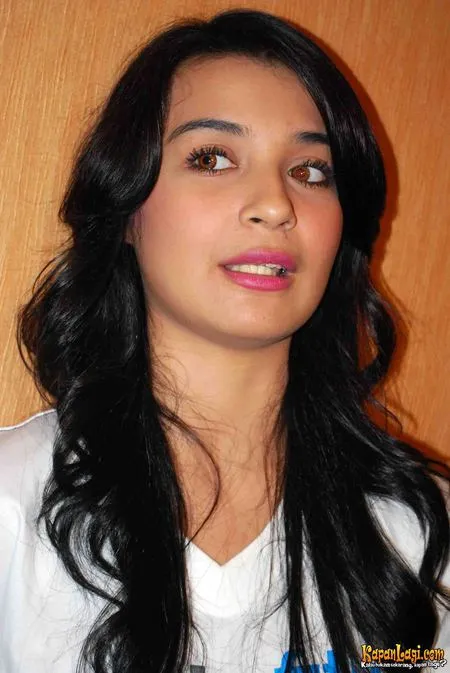 Foto Shireen Sungkar