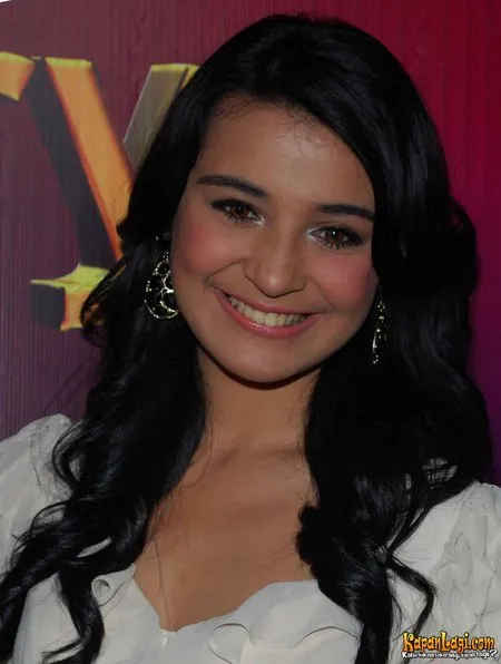 Foto Shireen Sungkar