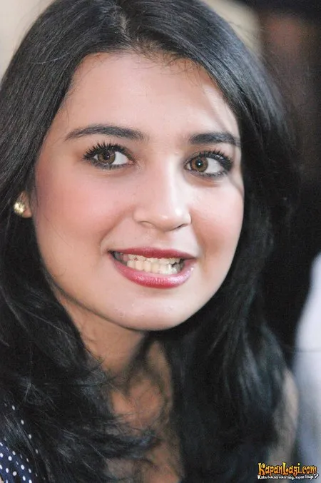 Foto Shireen Sungkar