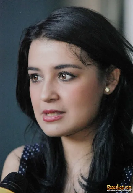 Foto Shireen Sungkar