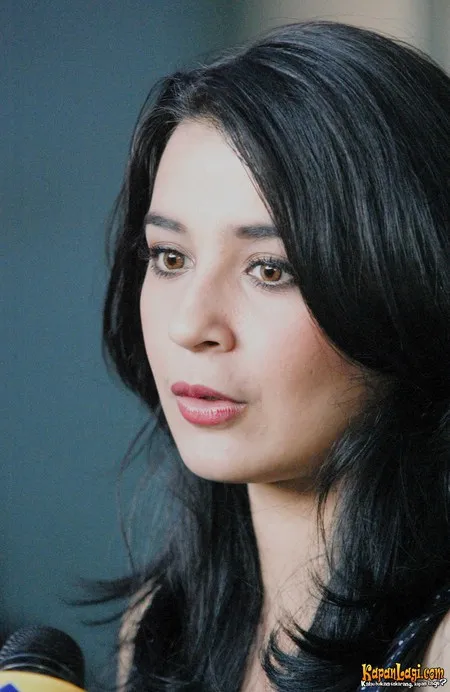 Foto Shireen Sungkar