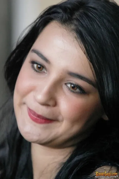 Foto Shireen Sungkar