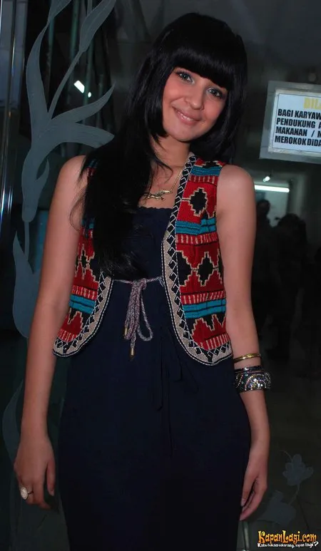 Foto Shireen Sungkar