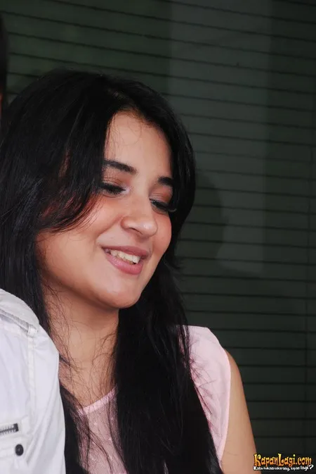 Foto Shireen Sungkar
