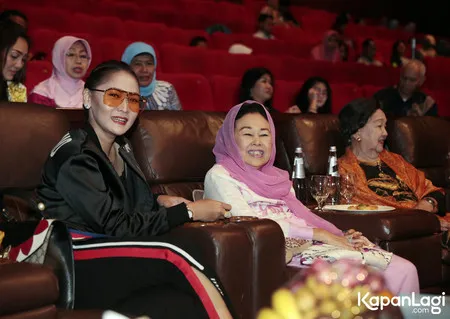 Foto Sinta Nuriyah Wahid