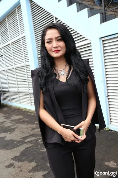 Foto Siti Badriah