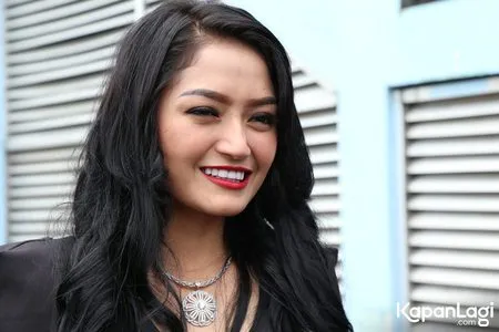 Foto Siti Badriah