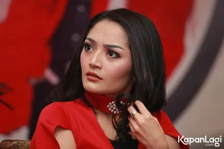 Foto Siti Badriah