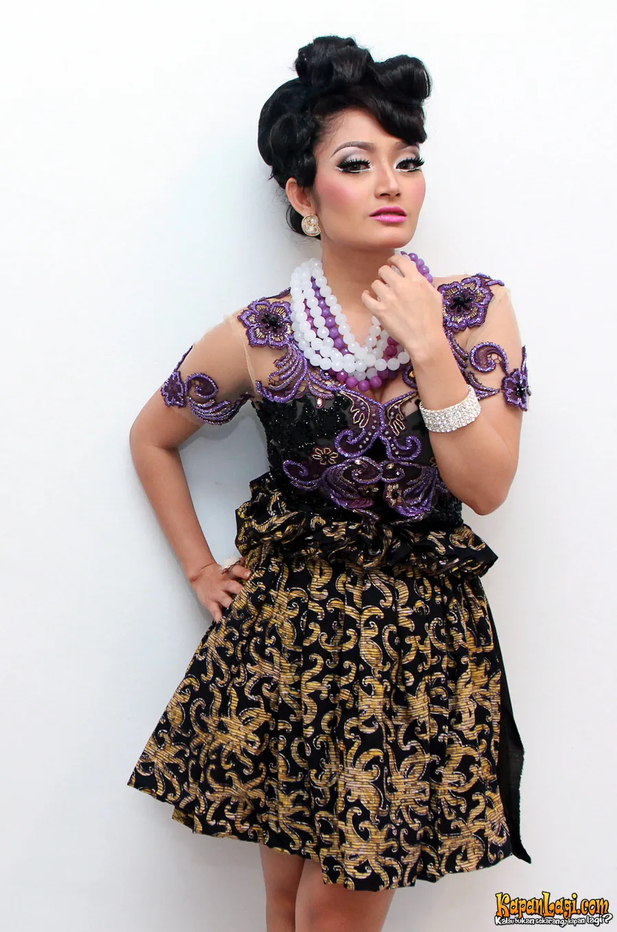Siti Badriah dapat royalti dikit ©KapanLagi.com