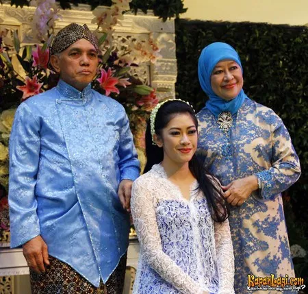 Foto Siti Ruby Aliya Rajasa