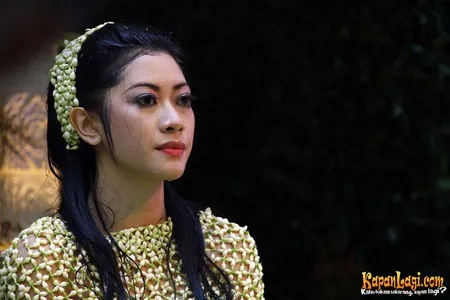 Foto Siti Ruby Aliya Rajasa