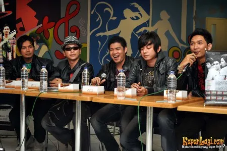 Foto Slima Band