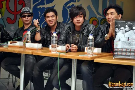 Foto Slima Band