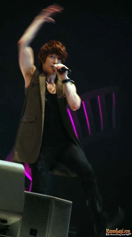 Foto Son Ho Young