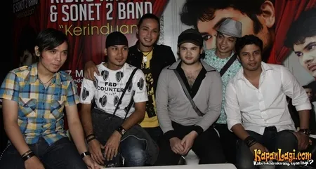 Foto Sonet 2 Band