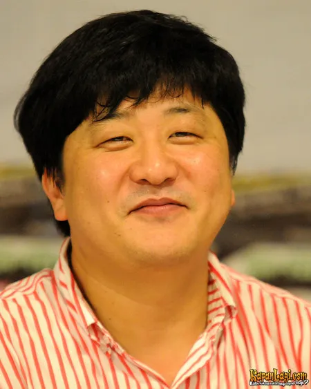 Foto Song Yong Seok