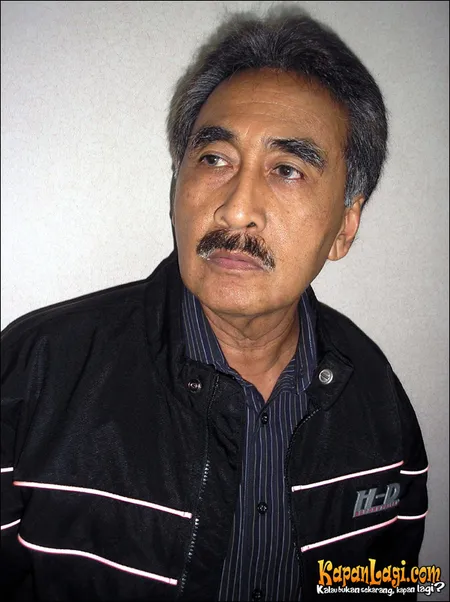 Foto Sophan Sophiaan