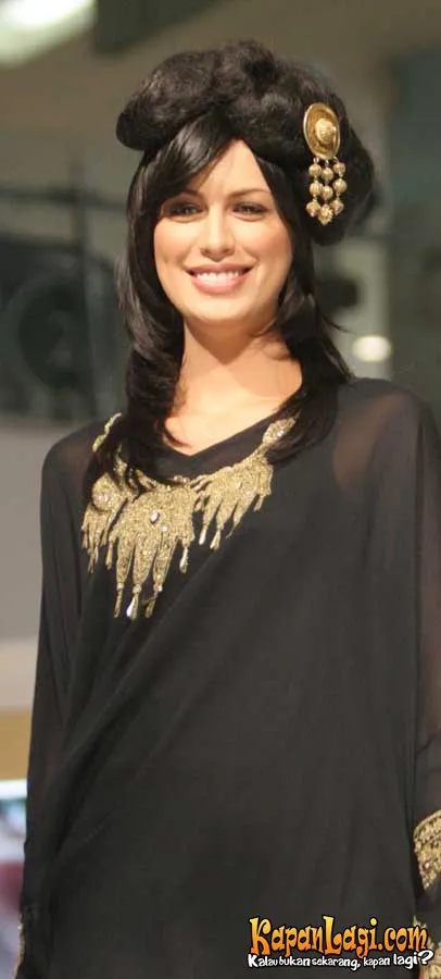 Foto Sophia Latjuba
