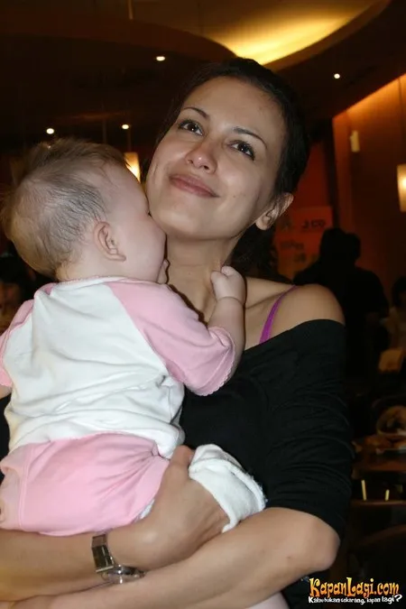 Foto Sophia Latjuba
