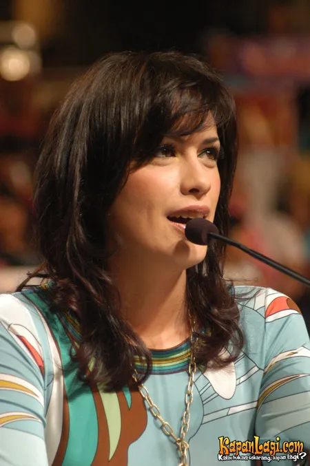 Foto Sophia Latjuba