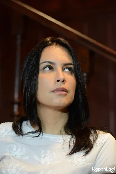 Foto Sophia Latjuba