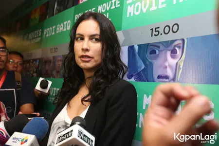 Foto Sophia Latjuba
