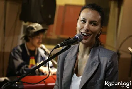 Foto Sophia Latjuba
