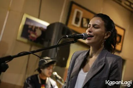 Foto Sophia Latjuba