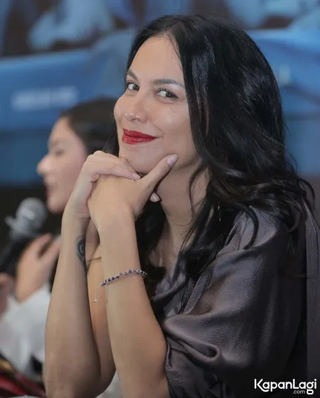 Foto Sophia Latjuba