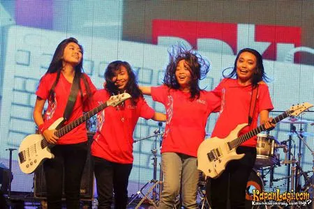 Foto Srikandi Band
