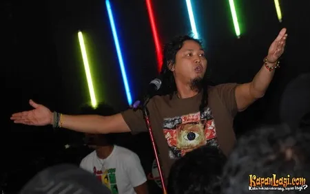 Foto Steven and The Coconut Treez