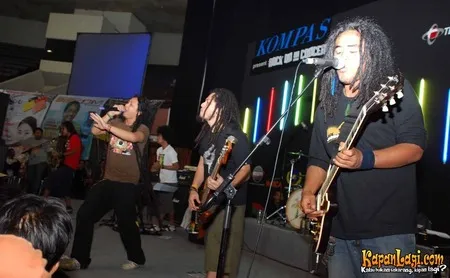 Foto Steven and The Coconut Treez