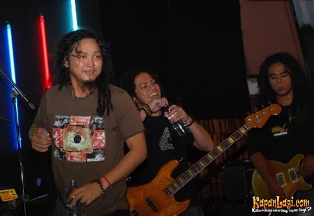 Foto Steven and The Coconut Treez