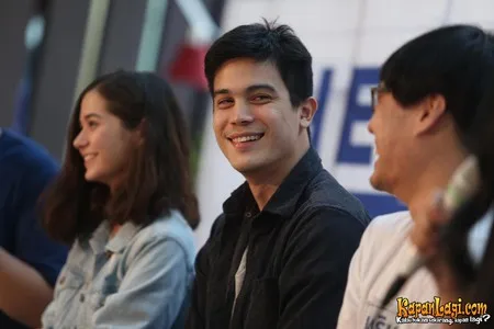 Foto Sunny Suwanmethanont