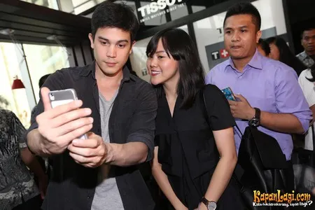 Foto Sunny Suwanmethanont