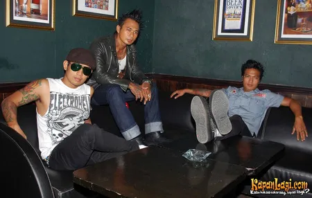 Foto Superman Is Dead