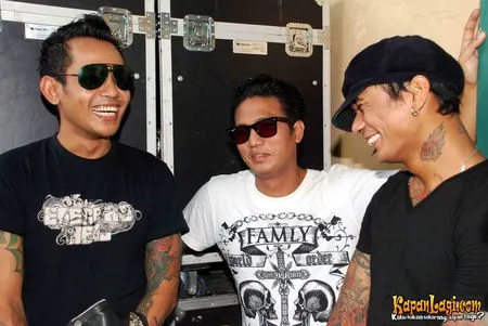 Foto Superman Is Dead