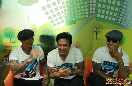 Foto Superman Is Dead