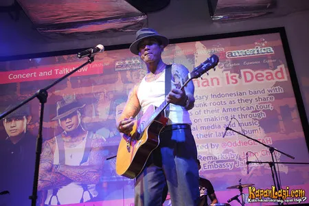 Foto Superman Is Dead