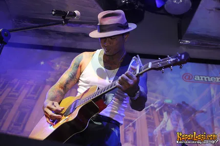 Foto Superman Is Dead