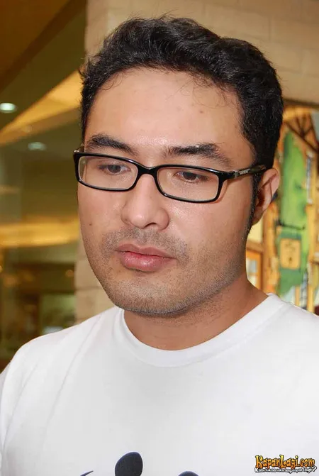Foto Surya Saputra