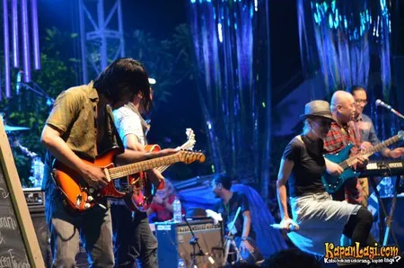 Foto Syaharani and Queenfireworks