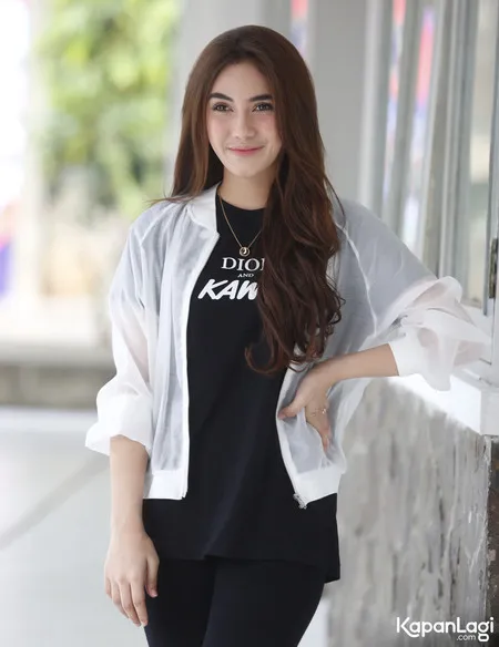 Foto Syahra Larez