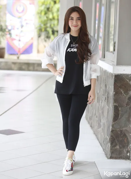 Foto Syahra Larez