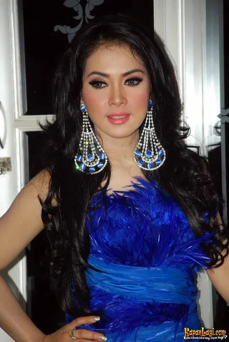 Foto Syahrini